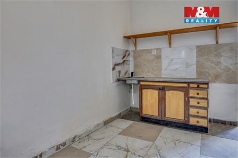 Prodej rodinného domu, 323 m² 6