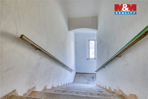 Prodej rodinného domu, 323 m² - 10