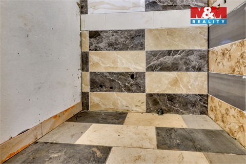 Prodej rodinného domu, 323 m² 8