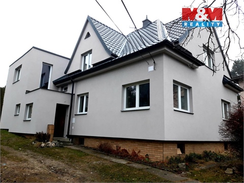 Pronájem rodinného domu, 270 m² - 0