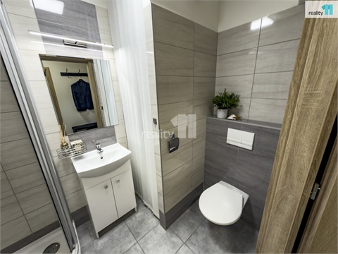 Prodej bytu 3kk, 64 m² - 18