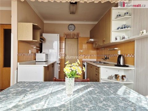 Prodej rodinného domu, 230 m² - 6