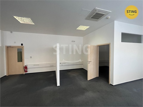 Pronájem kanceláře, 244 m² 10