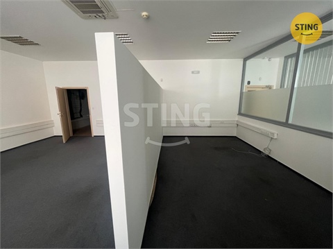 Pronájem kanceláře, 244 m² 8