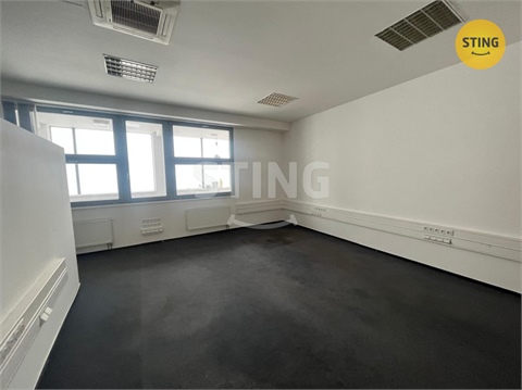 Pronájem kanceláře, 244 m² - 4