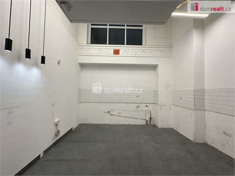 Pronájem obchodních prostor, 14 m² - 2