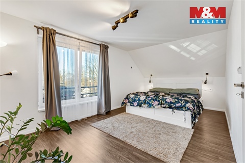 Pronájem rodinného domu, 210 m² 12