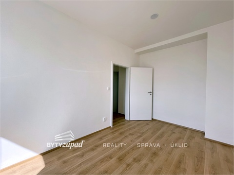 Pronájem bytu 2kk, 43 m² 8