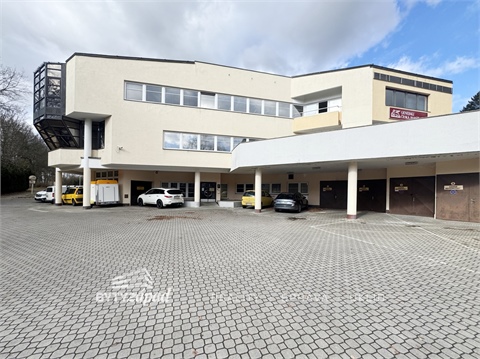 Pronájem kanceláře, 60 m² - 0