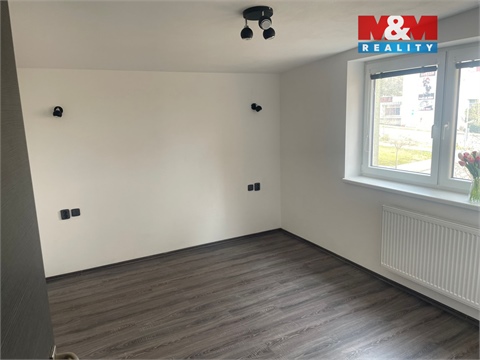 Pronájem atypického bytu, 92 m² - 0