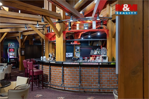 Prodej restaurace, 2 100 m² 4