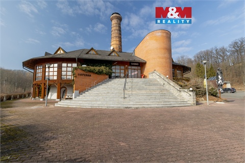 Prodej restaurace, 2 100 m² 0