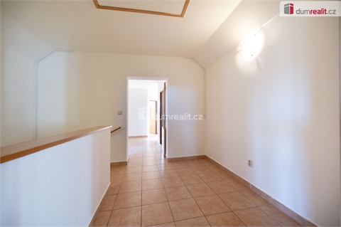 Prodej rodinného domu, 253 m² - 26