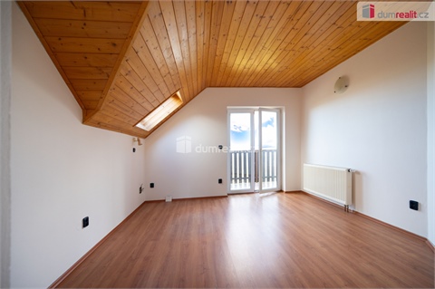 Prodej rodinného domu, 253 m² - 28