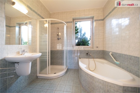 Prodej rodinného domu, 253 m² - 14