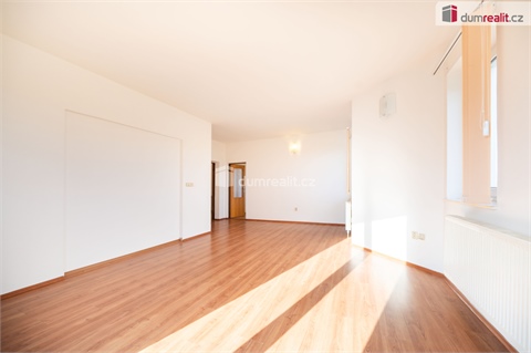 Prodej rodinného domu, 253 m² - 12