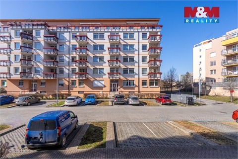 Prodej bytu 1kk, 49 m² 14