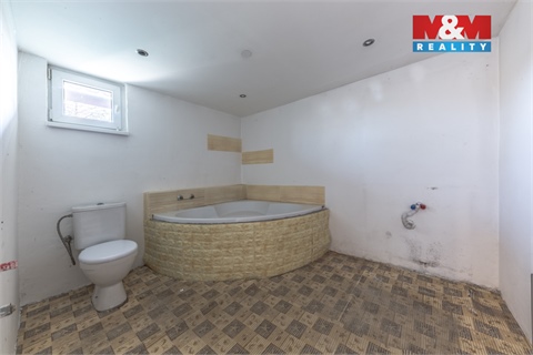 Prodej rodinného domu, 144 m² - 10