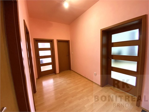 Pronájem bytu 2+1, 91 m² 8