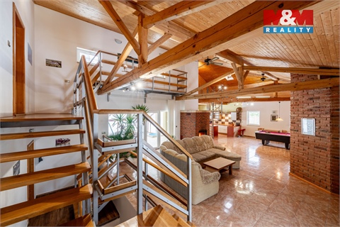 Prodej rodinného domu, 225 m² - 6