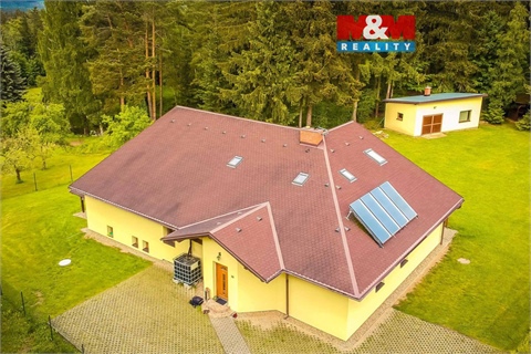 Prodej rodinného domu, 225 m² 0