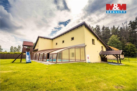 Prodej rodinného domu, 225 m² - 0