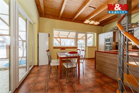 Prodej rodinného domu, 225 m² 6