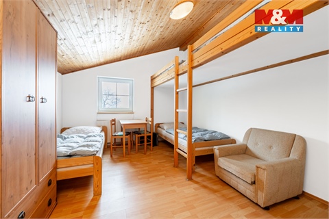 Prodej rodinného domu, 225 m² - 8