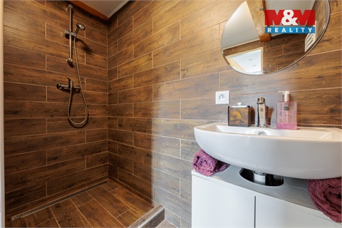 Prodej rodinného domu, 228 m² - 4