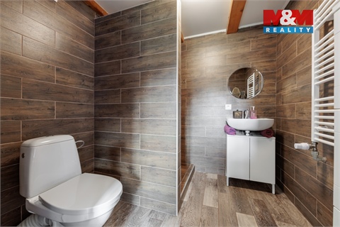 Prodej rodinného domu, 228 m² 4