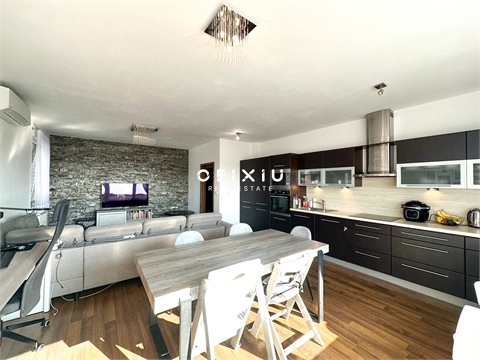 Pronájem bytu 3kk, 103 m² 2