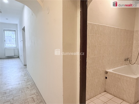 Pronájem bytu 1kk, 37 m² - 4