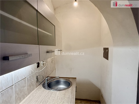 Pronájem bytu 1kk, 37 m² 0