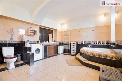 Prodej rodinného domu, 140 m² - 6