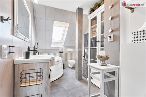 Prodej bytu 4+1, 92 m² 6