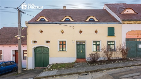 Prodej rodinného domu, 228 m² 0