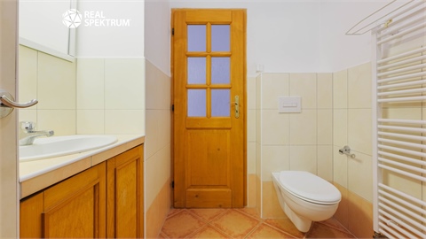 Prodej rodinného domu, 228 m² - 20