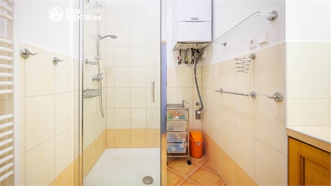 Prodej rodinného domu, 228 m² 20