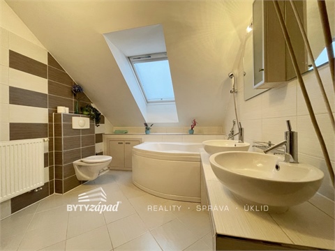 Prodej rodinného domu, 155 m² - 18