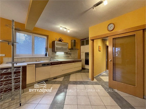 Prodej rodinného domu, 155 m² 10