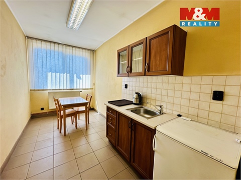 Pronájem skladu / haly, 822 m² - 4