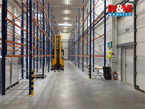Pronájem skladu / haly, 476 m² - 2