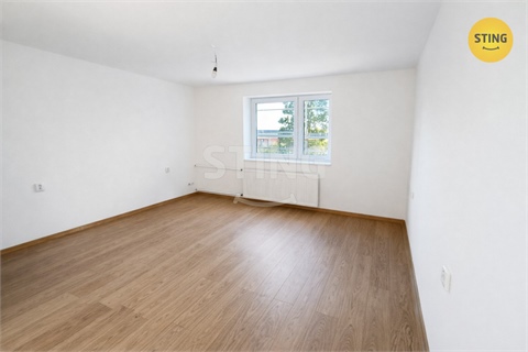 Pronájem rodinného domu, 433 m² 2