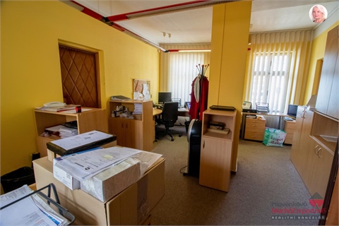 Prodej komerčního objektu, 209 m² 16