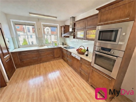 Prodej rodinného domu, 195 m² 6