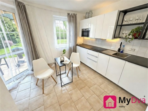 Prodej rodinného domu, 195 m² 14