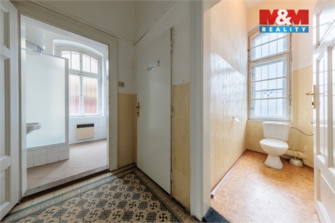 Prodej rodinného domu, 710 m² 10