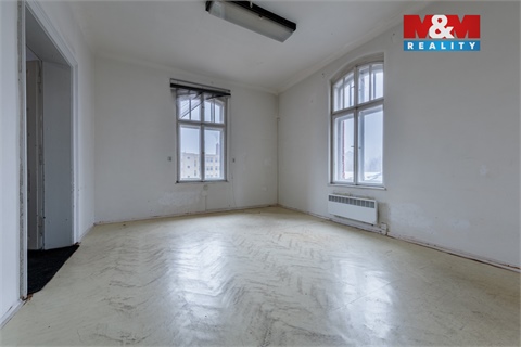 Prodej rodinného domu, 710 m² 18