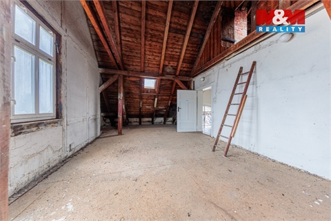 Prodej rodinného domu, 710 m² - 22