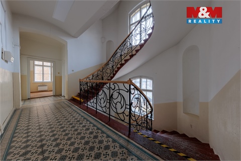 Prodej rodinného domu, 710 m² - 10